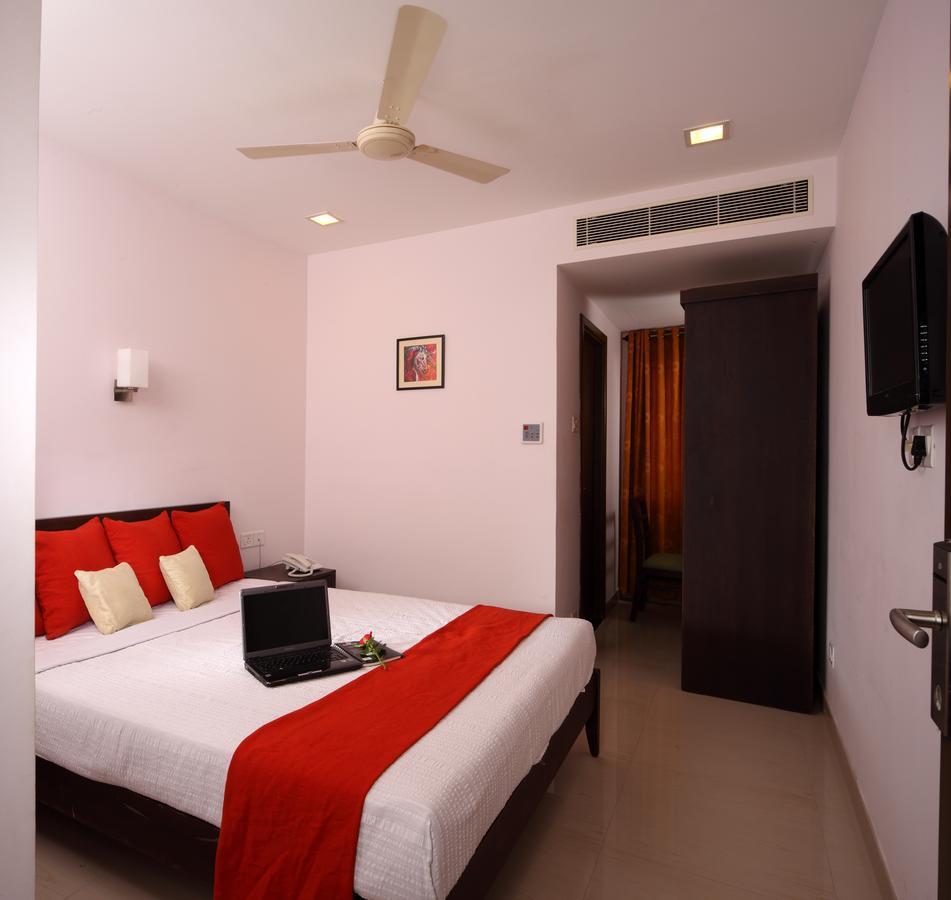 Hotel Green Dreams Kochi Екстер'єр фото