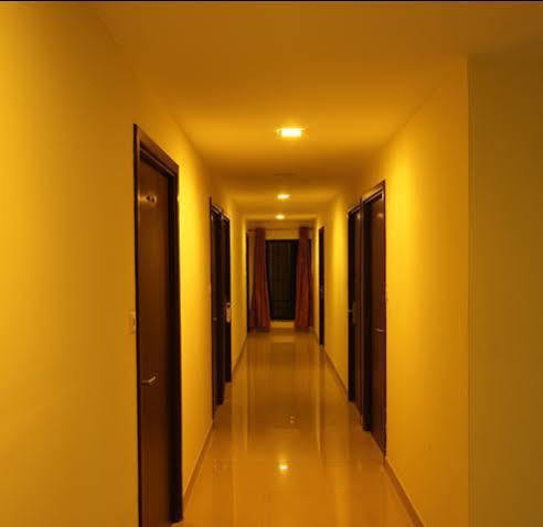 Hotel Green Dreams Kochi Екстер'єр фото